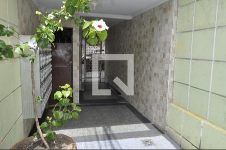 Casa de condomínio à venda com 180m², 4 quartos e 1 vagaFachada