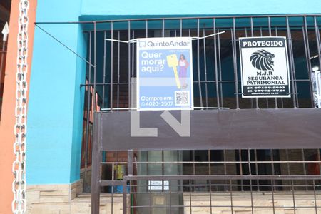 Casa à venda com 80m², 2 quartos e 2 vagasPlaca