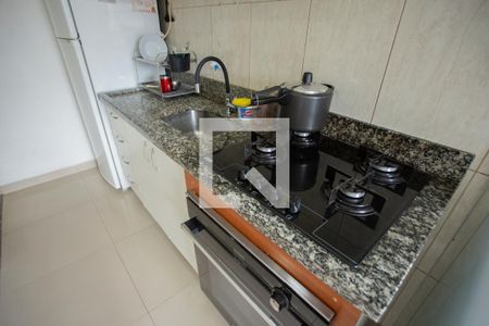 Apartamento à venda com 48m², 2 quartos e 1 vaga Apartamento à venda com 48m², 2 quartos e 1 vagaCOZINHA