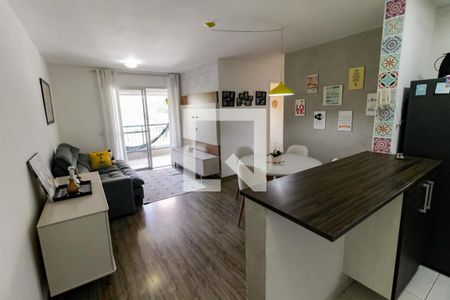 Sala de apartamento para alugar com 3 quartos, 70m² em Vila Suzana, São Paulo