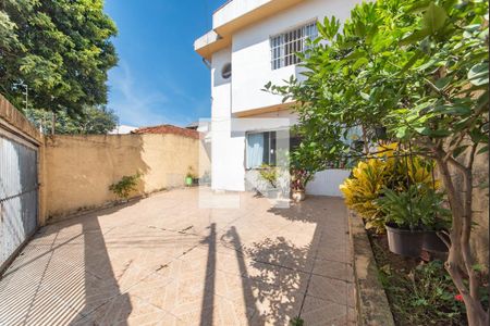 Casa à venda com 400m², 5 quartos e 3 vagasQuintal - Garagem