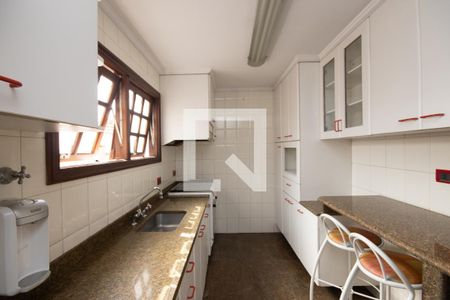 Casa à venda com 140m², 3 quartos e 2 vagasCozinha 