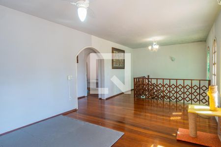 Casa à venda com 380m², 3 quartos e 5 vagas Casa à venda com 380m², 3 quartos e 5 vagasSala 2