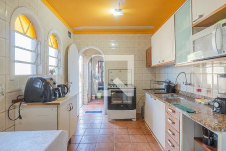 Casa à venda com 380m², 3 quartos e 5 vagas Casa à venda com 380m², 3 quartos e 5 vagasCozinha