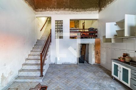 Casa à venda com 380m², 4 quartos e 6 vagasSalão