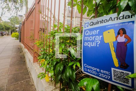 Casa à venda com 442m², 5 quartos e 2 vagasPlaquinha