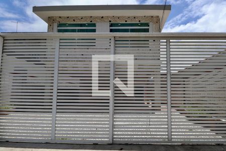 Casa para alugar com 300m², 5 quartos e 4 vagasFachada