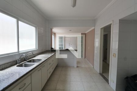 Casa para alugar com 300m², 5 quartos e 4 vagasCozinha