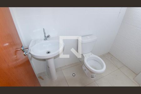 Apartamento à venda com 40m², 2 quartos e sem vaga Apartamento à venda com 40m², 2 quartos e sem vagaBanheiro