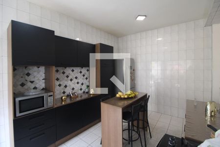 Casa à venda com 130m², 5 quartos e 2 vagasCozinha