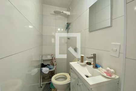 Apartamento à venda com 200m², 5 quartos e 2 vagas Apartamento à venda com 200m², 5 quartos e 2 vagasBanheiro de Serviço