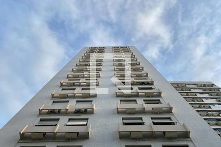 Apartamento à venda com 200m², 5 quartos e 2 vagas Apartamento à venda com 200m², 5 quartos e 2 vagasFachada