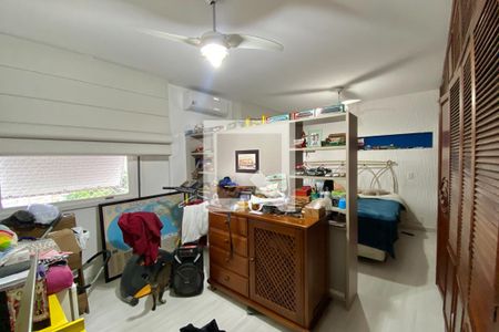 Apartamento à venda com 200m², 5 quartos e 2 vagas Apartamento à venda com 200m², 5 quartos e 2 vagasQuarto 2 - Suite