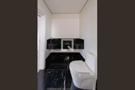 Apartamento à venda com 146m², 4 quartos e 3 vagasBanheiro suíte 2