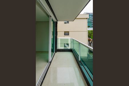 Apartamento à venda com 146m², 4 quartos e 3 vagasVaranda