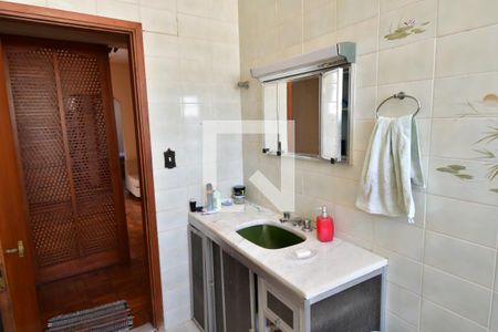 Casa para alugar com 150m², 3 quartos e 1 vagaBanheiro 2