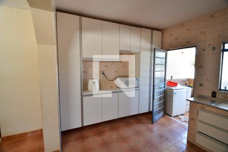 Casa para alugar com 150m², 3 quartos e 1 vagaCozinha - Armários