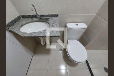 Apartamento para alugar com 39m², 2 quartos e sem vaga Apartamento para alugar com 39m², 2 quartos e sem vagaBanheiro