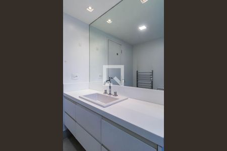 Apartamento à venda com 172m², 3 quartos e 2 vagasbanheiro do Quarto 3