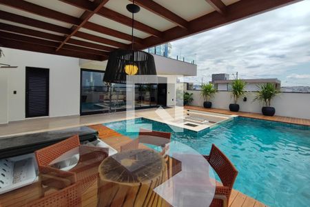 Casa de condomínio à venda com 290m², 3 quartos e 4 vagasQuintal