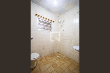 Casa à venda com 274m², 5 quartos e 4 vagasBanheiro 2