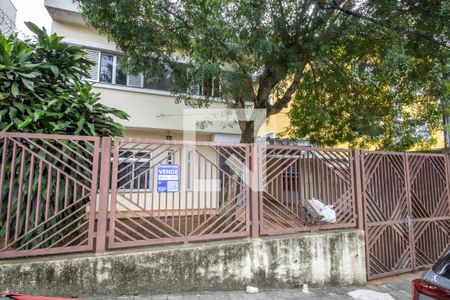 Casa à venda com 274m², 5 quartos e 4 vagasFachada