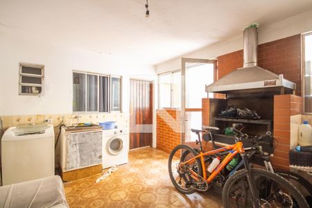 Casa à venda com 274m², 5 quartos e 4 vagasÁrea de Serviço