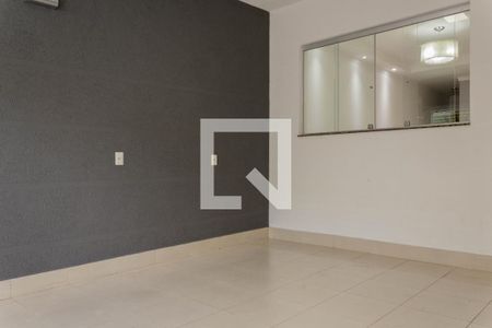 Casa de condomínio à venda com 157m², 2 quartos e 2 vagasGaragem