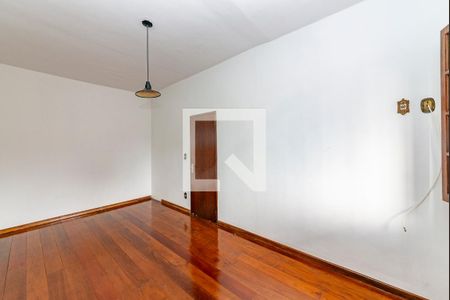 Casa para alugar com 90m², 2 quartos e 3 vagas Casa para alugar com 90m², 2 quartos e 3 vagasQuarto 2