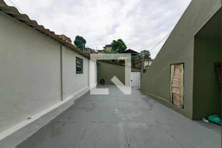 Casa para alugar com 90m², 2 quartos e 3 vagas Casa para alugar com 90m², 2 quartos e 3 vagasQuintal