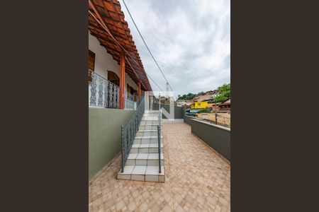 Casa para alugar com 90m², 2 quartos e 3 vagas Casa para alugar com 90m², 2 quartos e 3 vagasQuintal