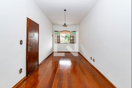 Casa para alugar com 90m², 2 quartos e 3 vagas Casa para alugar com 90m², 2 quartos e 3 vagasQuarto 2