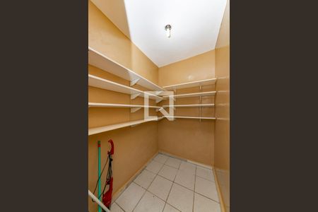 Casa para alugar com 90m², 2 quartos e 3 vagas Casa para alugar com 90m², 2 quartos e 3 vagasDespensa