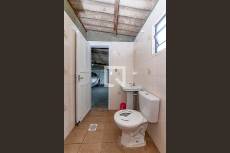 Casa para alugar com 90m², 2 quartos e 3 vagas Casa para alugar com 90m², 2 quartos e 3 vagasBanheiro - garagem