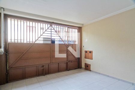 Casa à venda com 80m², 2 quartos e 2 vagas Casa à venda com 80m², 2 quartos e 2 vagasÁrea externa