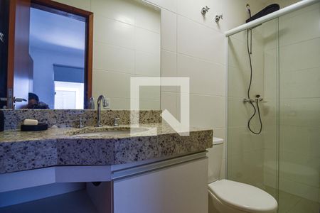Casa de condomínio para alugar com 90m², 3 quartos e 1 vaga Casa de condomínio para alugar com 90m², 3 quartos e 1 vagaBanheiro da Suíte 2