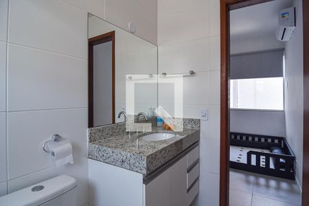 Casa de condomínio para alugar com 90m², 3 quartos e 1 vaga Casa de condomínio para alugar com 90m², 3 quartos e 1 vagaBanheiro da Suíte 3