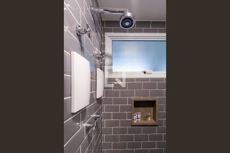 Studio para alugar com 40m², 1 quarto e 1 vaga Studio para alugar com 40m², 1 quarto e 1 vagaBanheiro