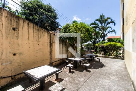 Apartamento para alugar com 50m², 2 quartos e 1 vaga Apartamento para alugar com 50m², 2 quartos e 1 vagaÁrea comum - Salão de festas
