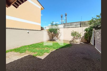Casa de condomínio à venda com 210m², 3 quartos e 3 vagasQuintal