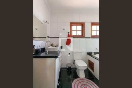 Casa de condomínio à venda com 210m², 3 quartos e 3 vagasBanheiro 2