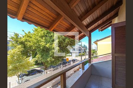 Casa de condomínio à venda com 210m², 3 quartos e 3 vagasSacada do Quarto 3