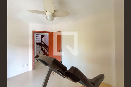 Casa de condomínio à venda com 210m², 3 quartos e 3 vagasQuarto 3