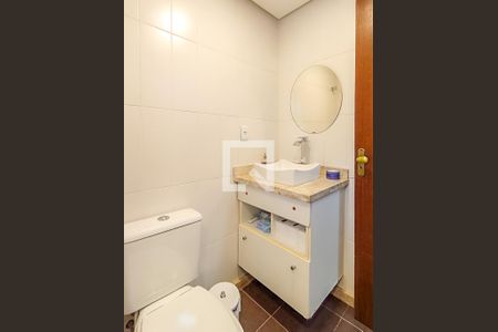 Casa de condomínio à venda com 210m², 3 quartos e 3 vagasBanheiro 1