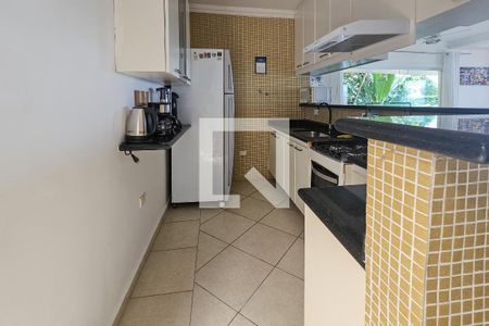 Casa de condomínio para alugar com 327m², 5 quartos e sem vagacozinha