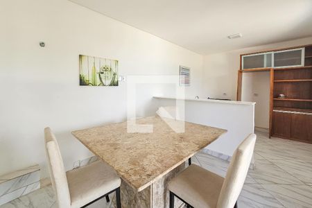 Casa de condomínio para alugar com 327m², 5 quartos e sem vagacozinha 2