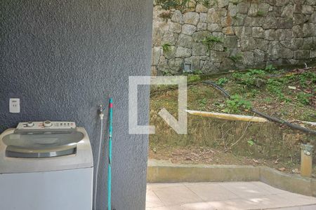 Casa de condomínio para alugar com 327m², 5 quartos e sem vagaÁrea de serviço 