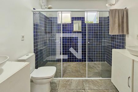 Casa de condomínio para alugar com 327m², 5 quartos e sem vagaBanheiro da suíte 4