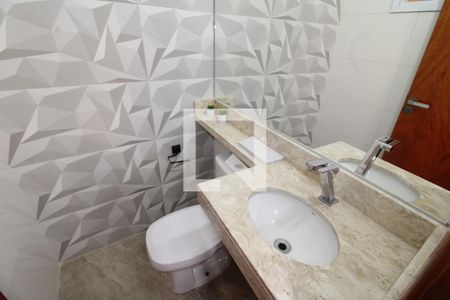 Casa à venda com 165m², 3 quartos e 3 vagasGaragem - Banheiro