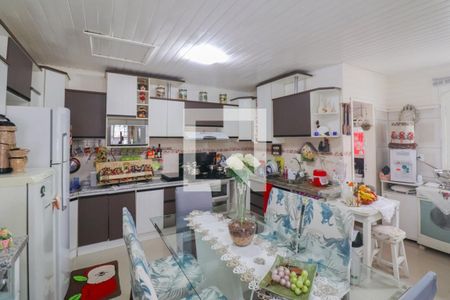 Casa à venda com 240m², 3 quartos e 2 vagasCozinha